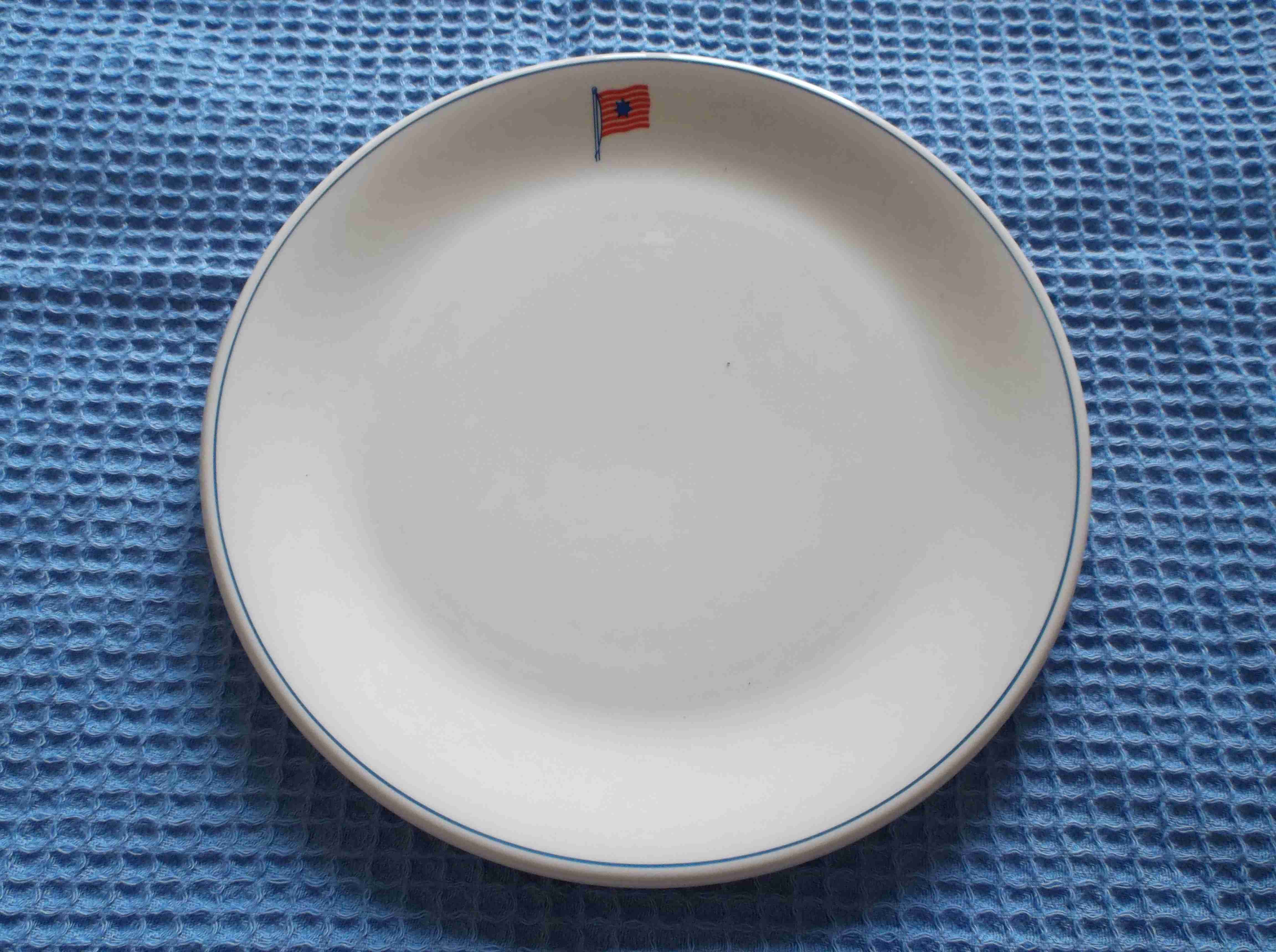 DINING PLATE FROM THE BRITISH TANKER COMPANY HUNTING AND SON AND THE VESSEL THAMESFIELD