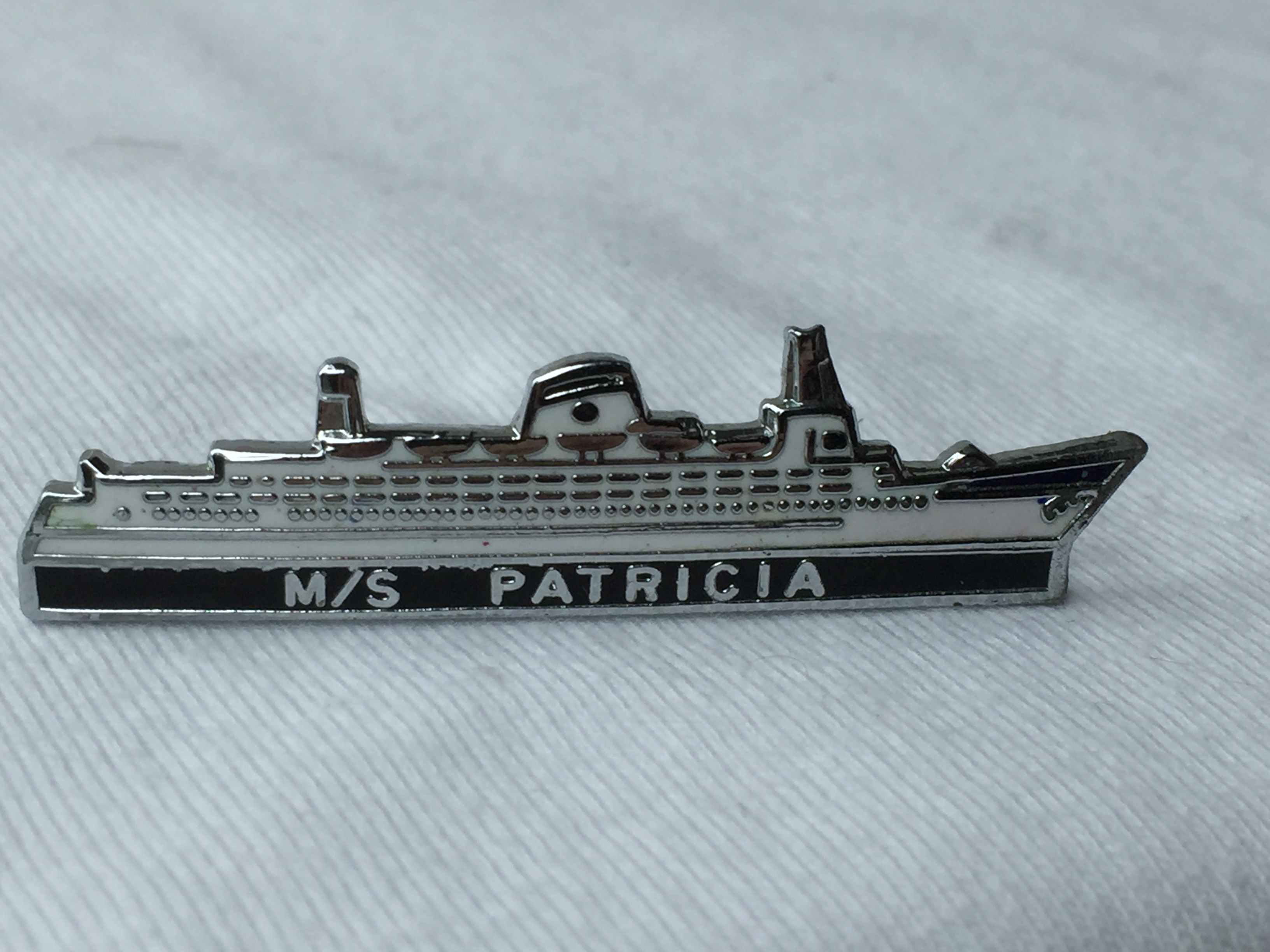 SHIP SHAPE LAPEL PIN FROM THE SEA CROSSING VESSEL THE PATRICIA 
