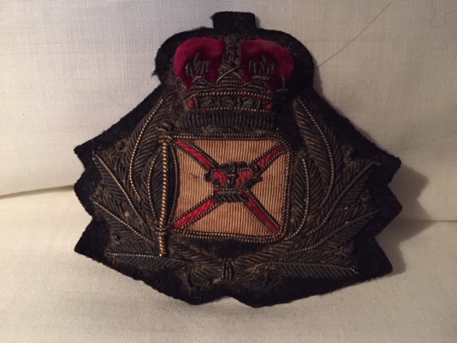 OFFICERS BADGE FROM THE ROYAL MAIL LINE 