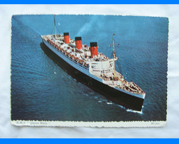 UNUSED FULL COLOUR EARLY EDITION POSTCARD OF THE RMS QUEEN MARY