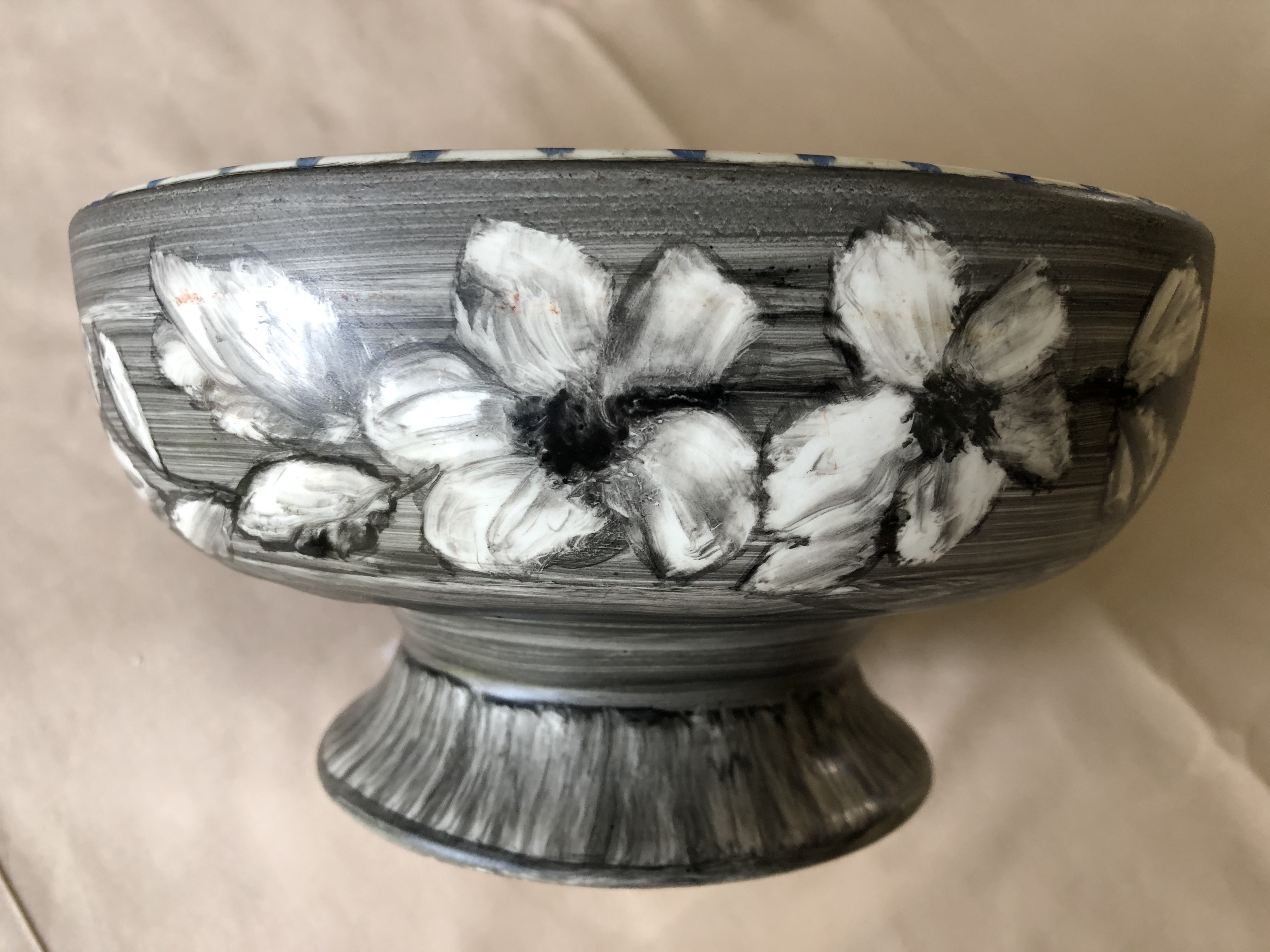 LARGE HAND PAINTED BOWL FROM THE UNION CASTLE LINE SHIPPING COMPANY