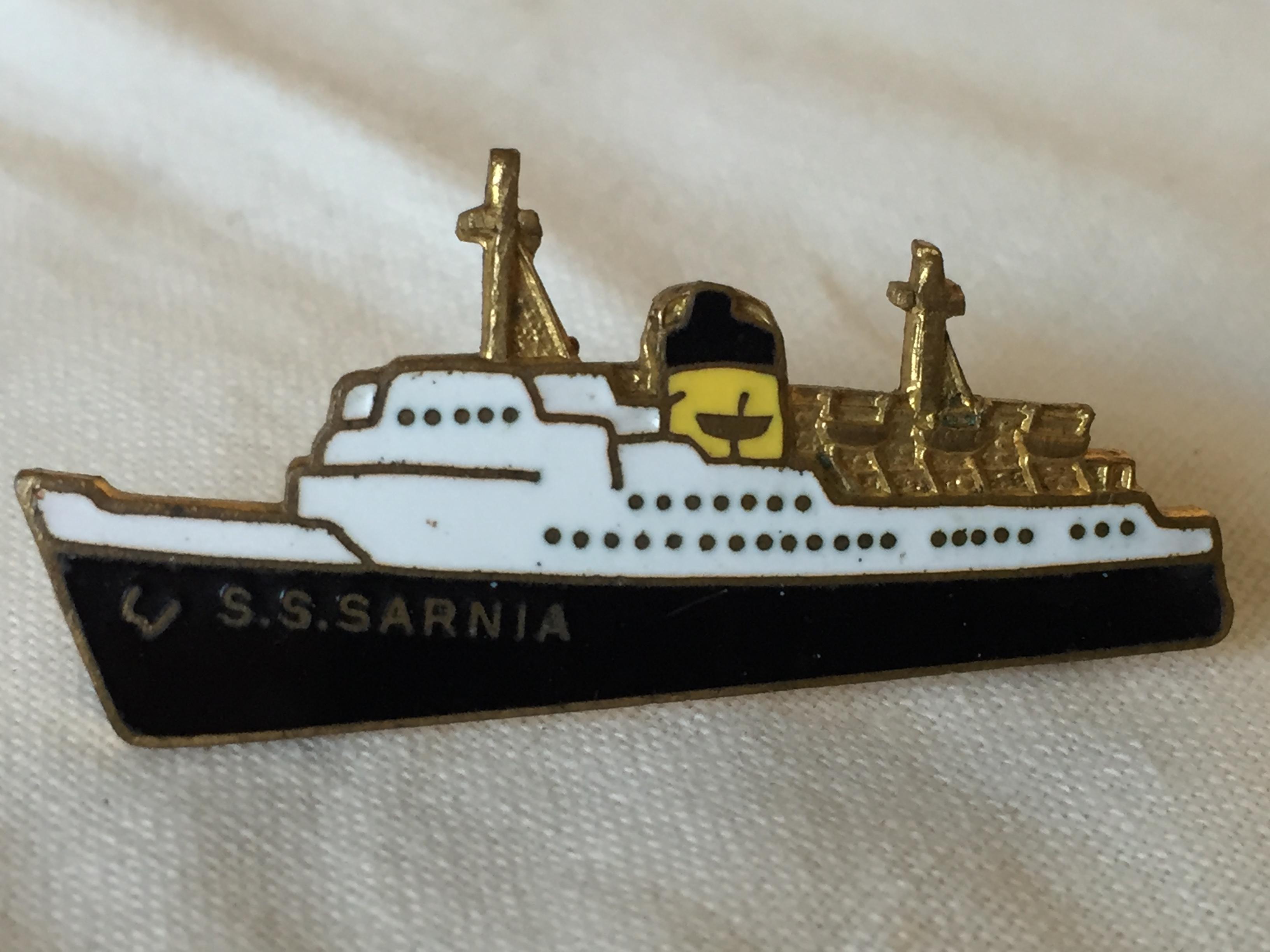 SHIP SHAPE LAPEL PIN FROM THE CHANNEL ISLANDS CROSSING SERVICE VESSEL THE SS SARNIA 