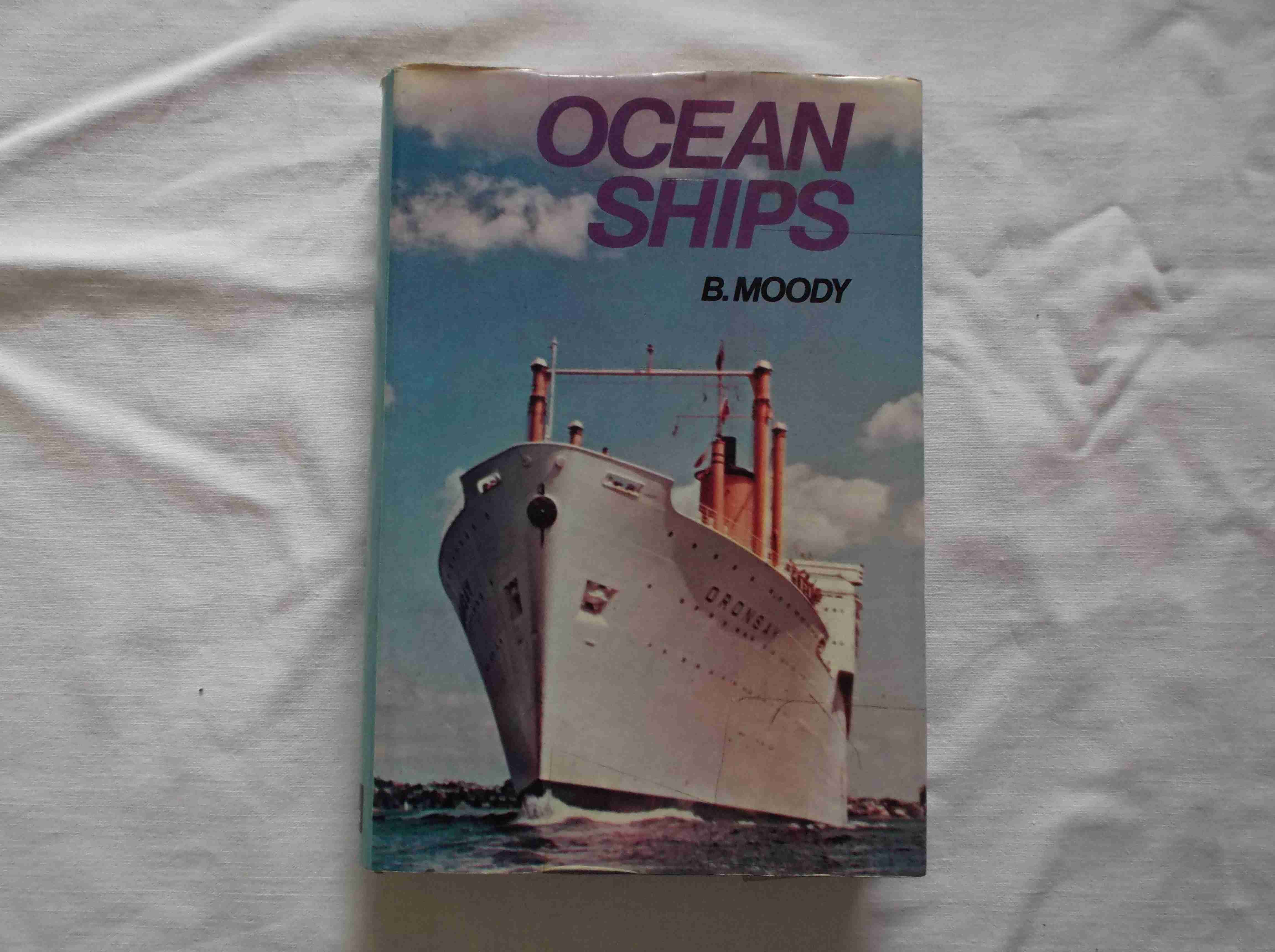 RARE MARITIME BOOK FROM THE 'OCEAN SHIPS' COLLECTION DATED 1971