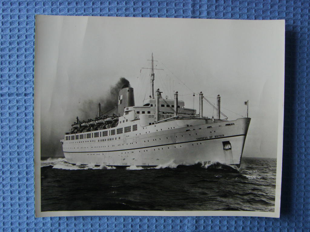 B/W PHOTOGRAPH OF THE OLD VESSEL 'THE EMPRESS OF BRITAIN'