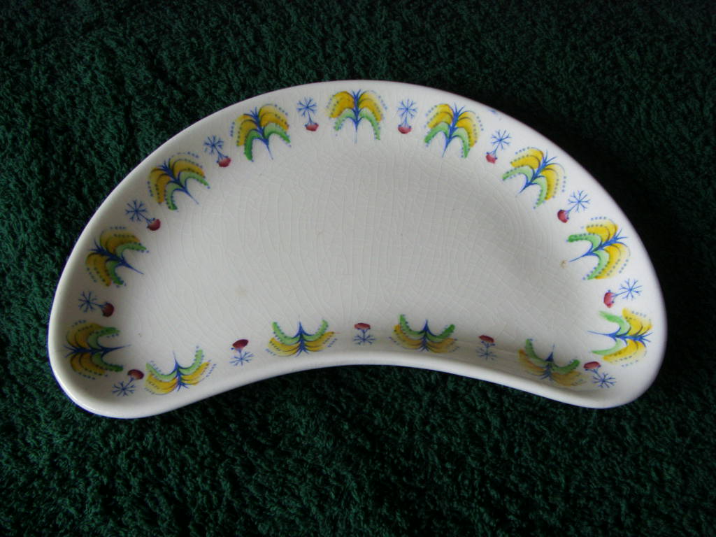 HALF MOON CHINA DISH FROM THE BRITISH & COMMONWEALTH SHIPPING LINE