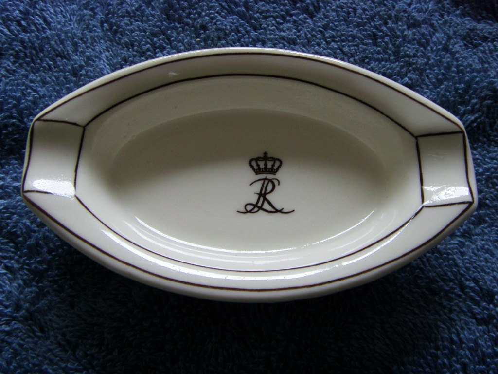 EARLY SOUVENIR CHINA DISH FROM SHIPPING COMPANY 'ROTTERDAM LLOYD'