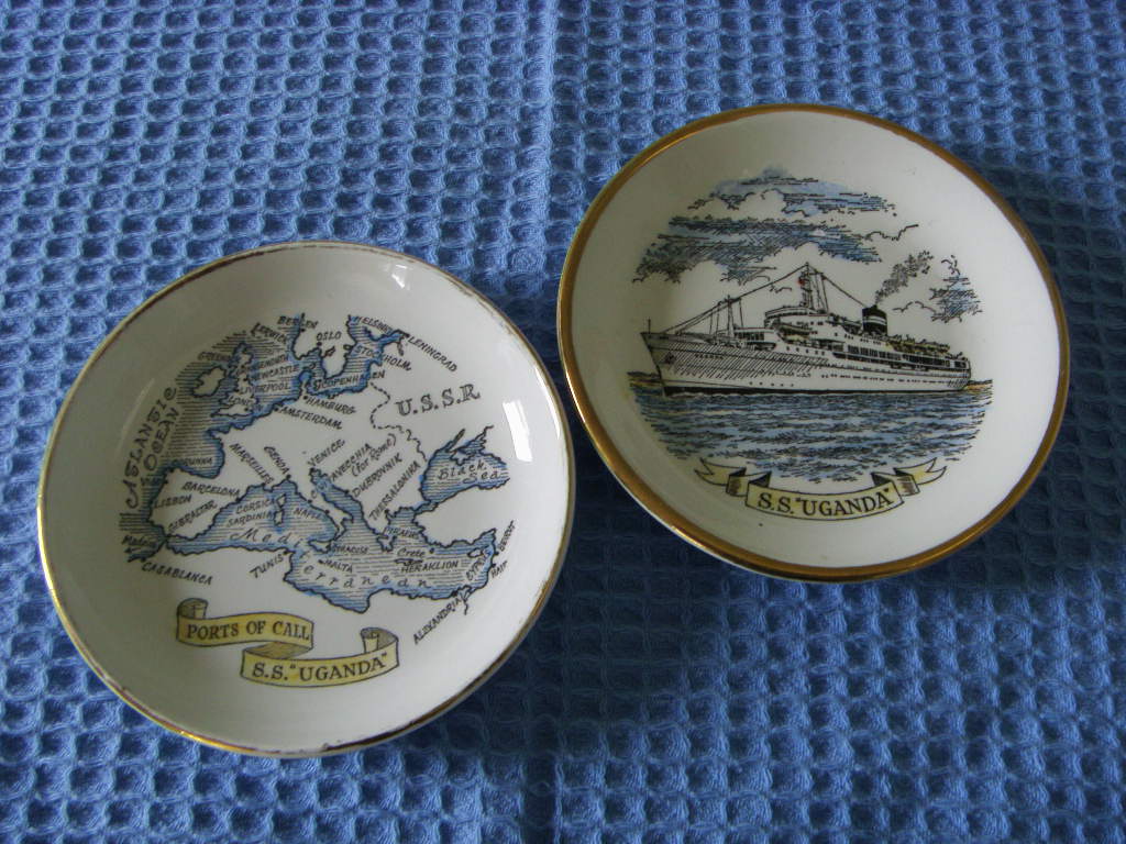 PAIR OF EARLY SOUVENIR DISHES FROM THE BRITISH INDIA STEAM NAVIGATION COMPANY