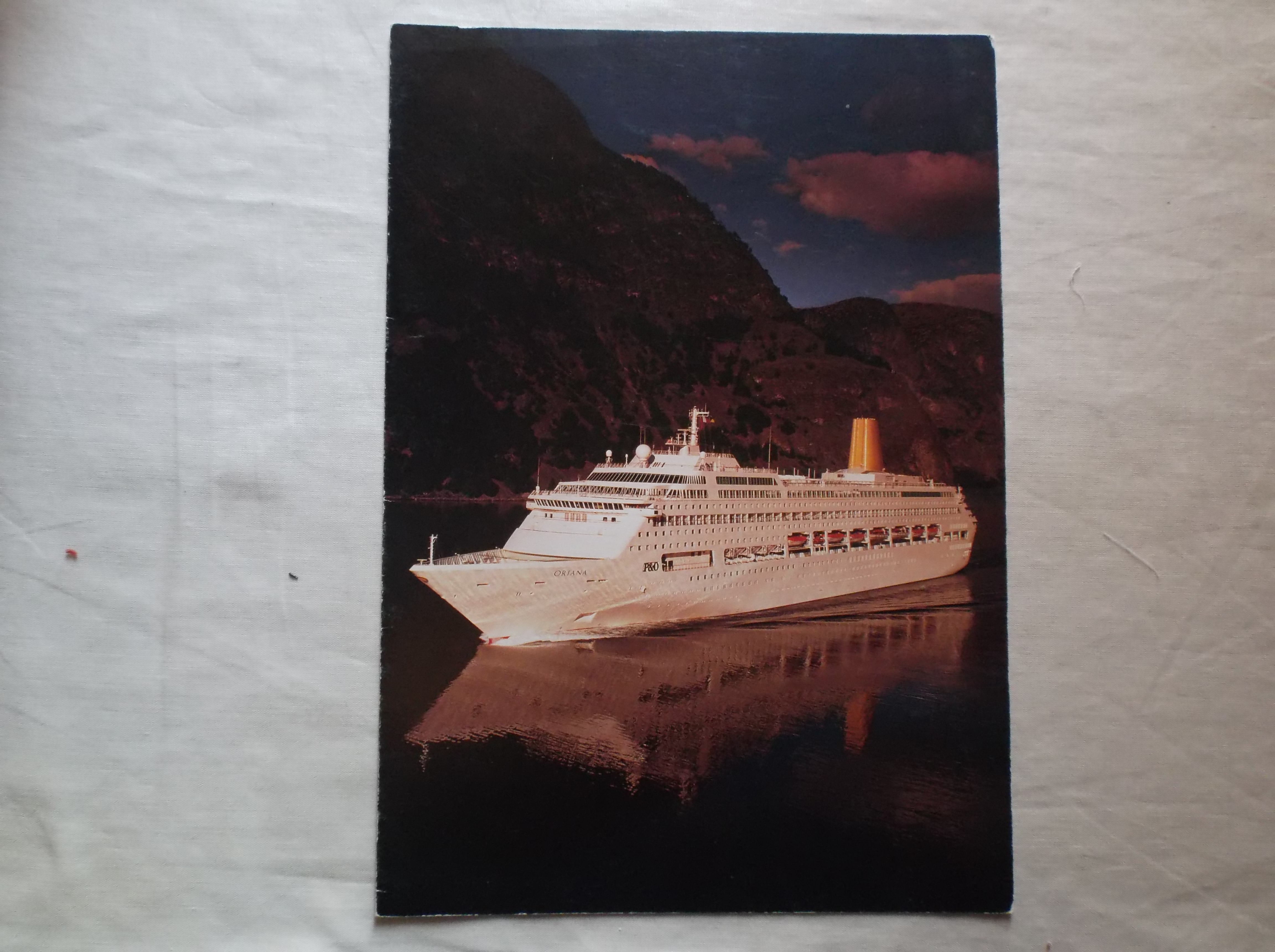 DINNER MENU FROM THE P&O LINE VESSEL THE ORIANA DATED NOVEMBER 1995