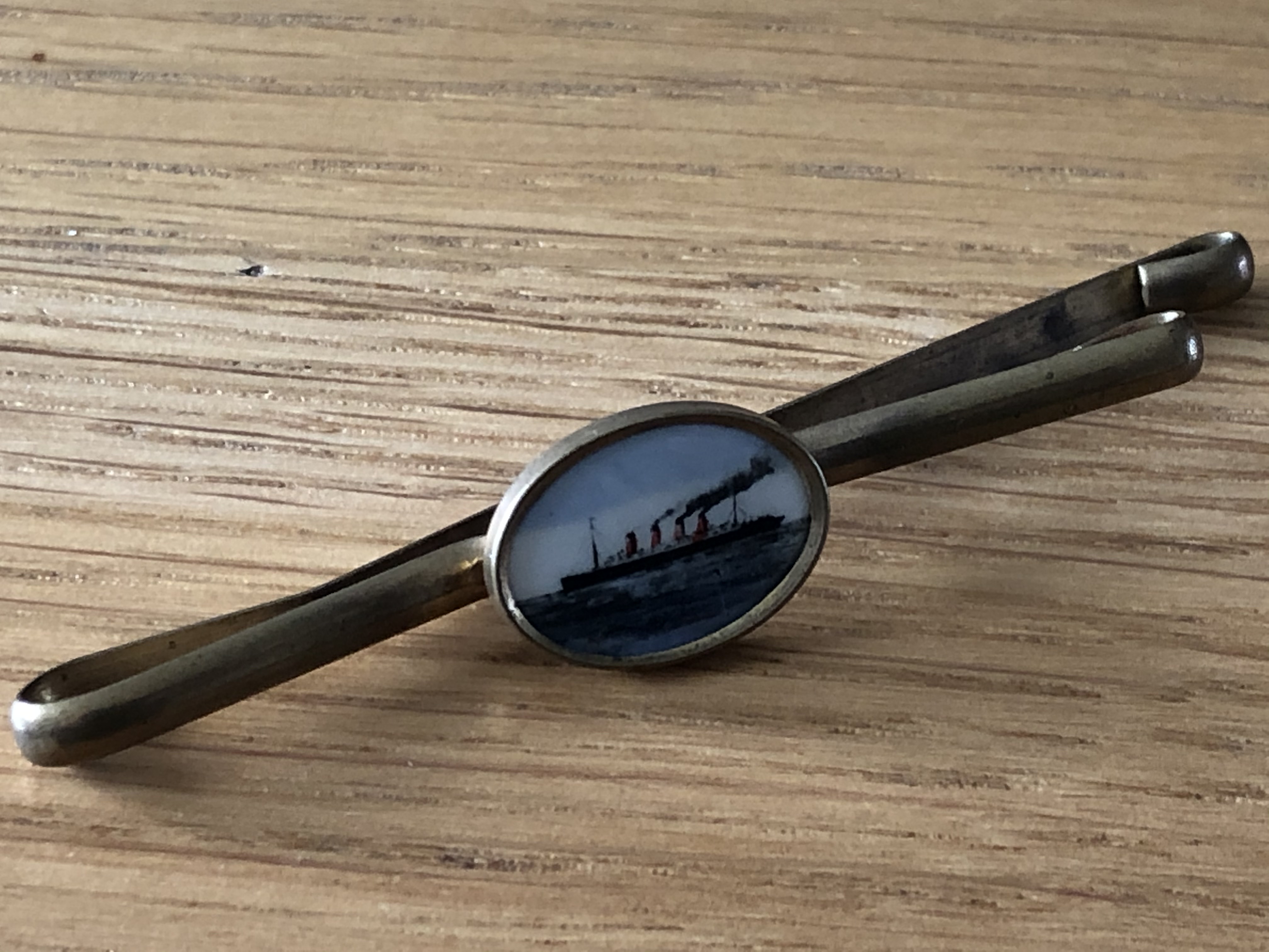 VERY RARE TO FIND EARLY TIE CLIP SHOWING AN OLD CRUISE SHIP ON