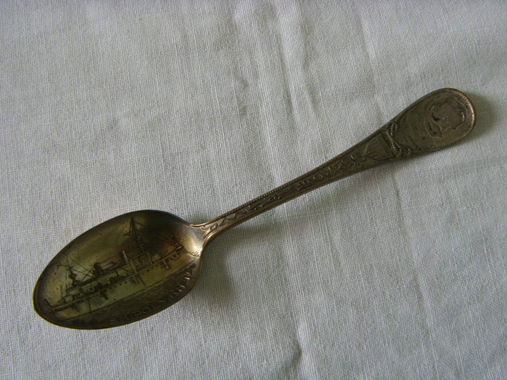 VERY RARE TO FIND SOUVENIR SPOON FROM THE OLD 1892 AMERICAN BATTLESHIP OLYMPIA