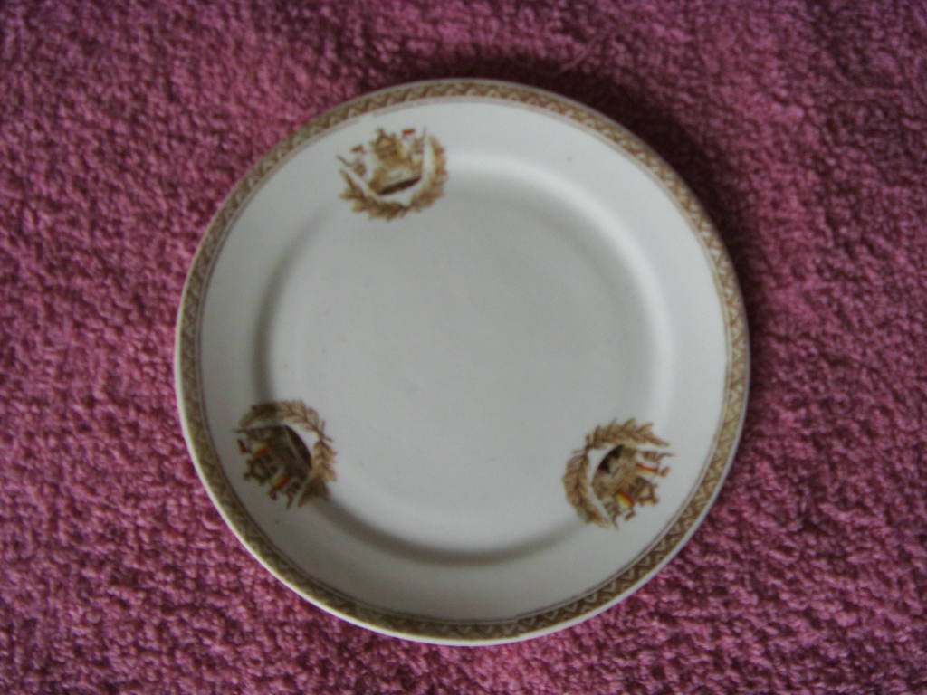 ORIGINAL VERY EARLY DINING SIDE PLATE FROM THE ROYAL NAVY CIRCA 1900's