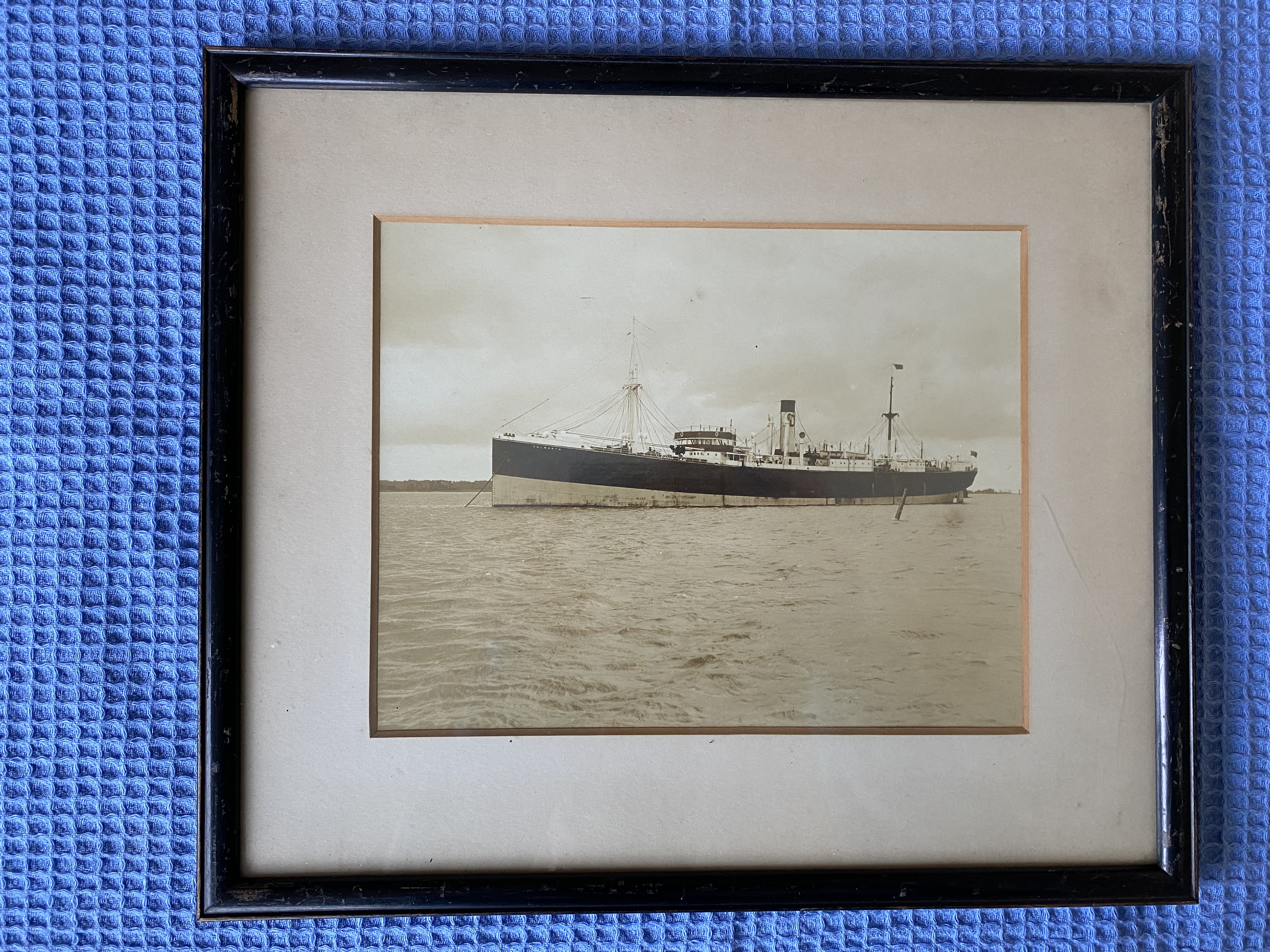  FROM THE DALGLEISH STEAMSHIP COMPANY A FRAMED B/W PHOTO OF THE DALWORTH