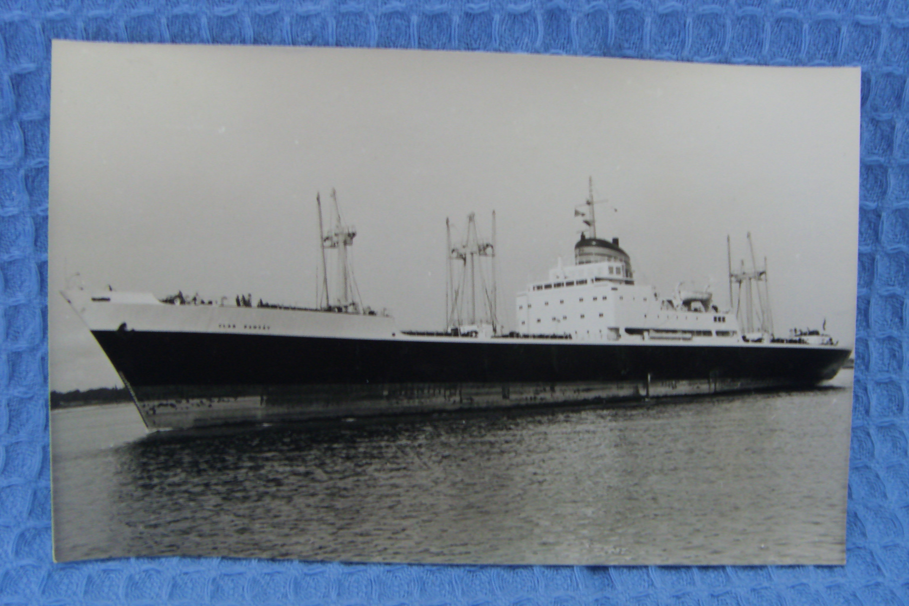 B/W PHOTOGRAPH OF THE CLAN LINE VESSEL CLAN RAMSAY