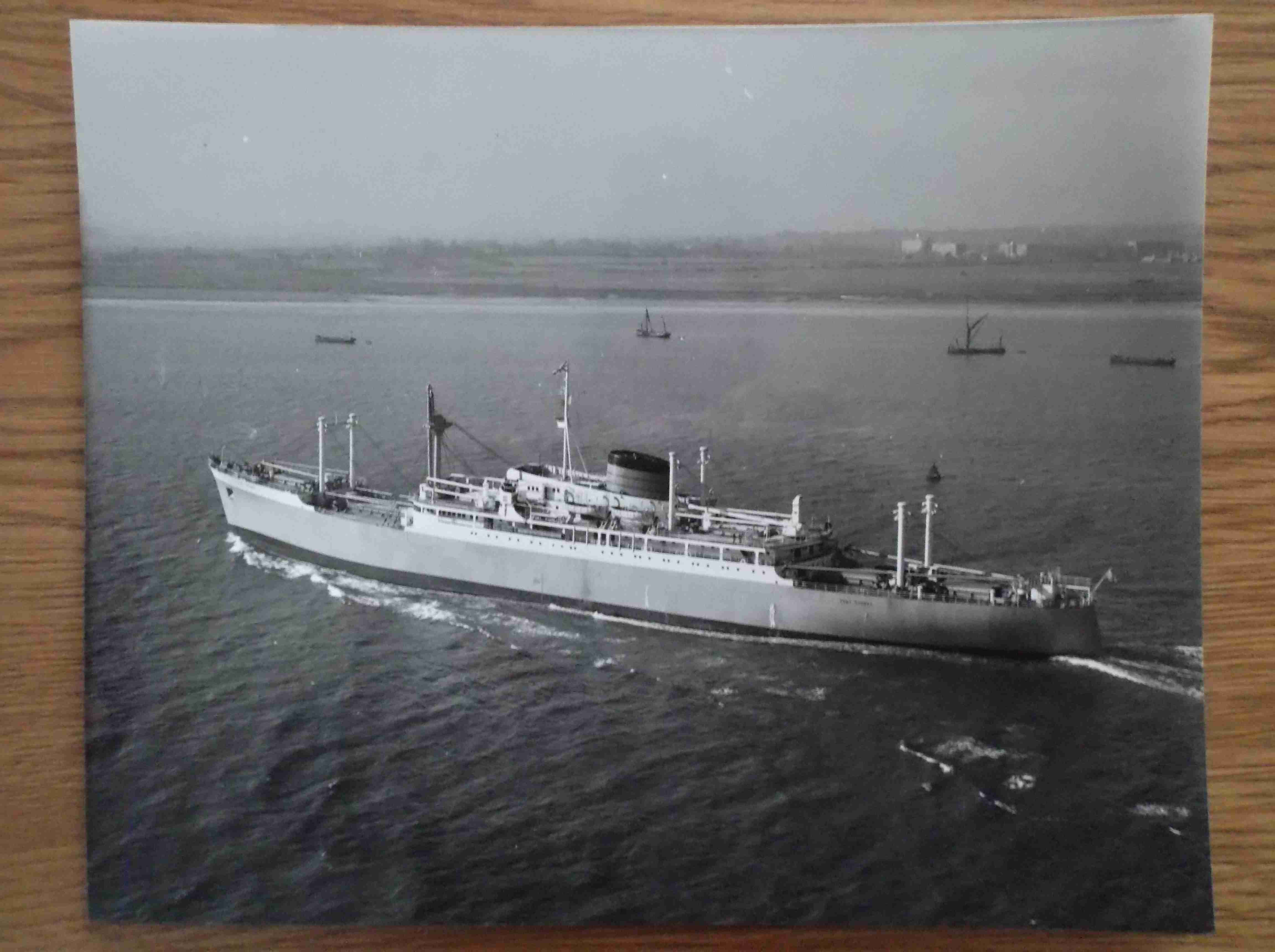 LARGE B/W PHOTOGRAPH OF THE PORT LINE VESSEL THE PORT SYDNEY