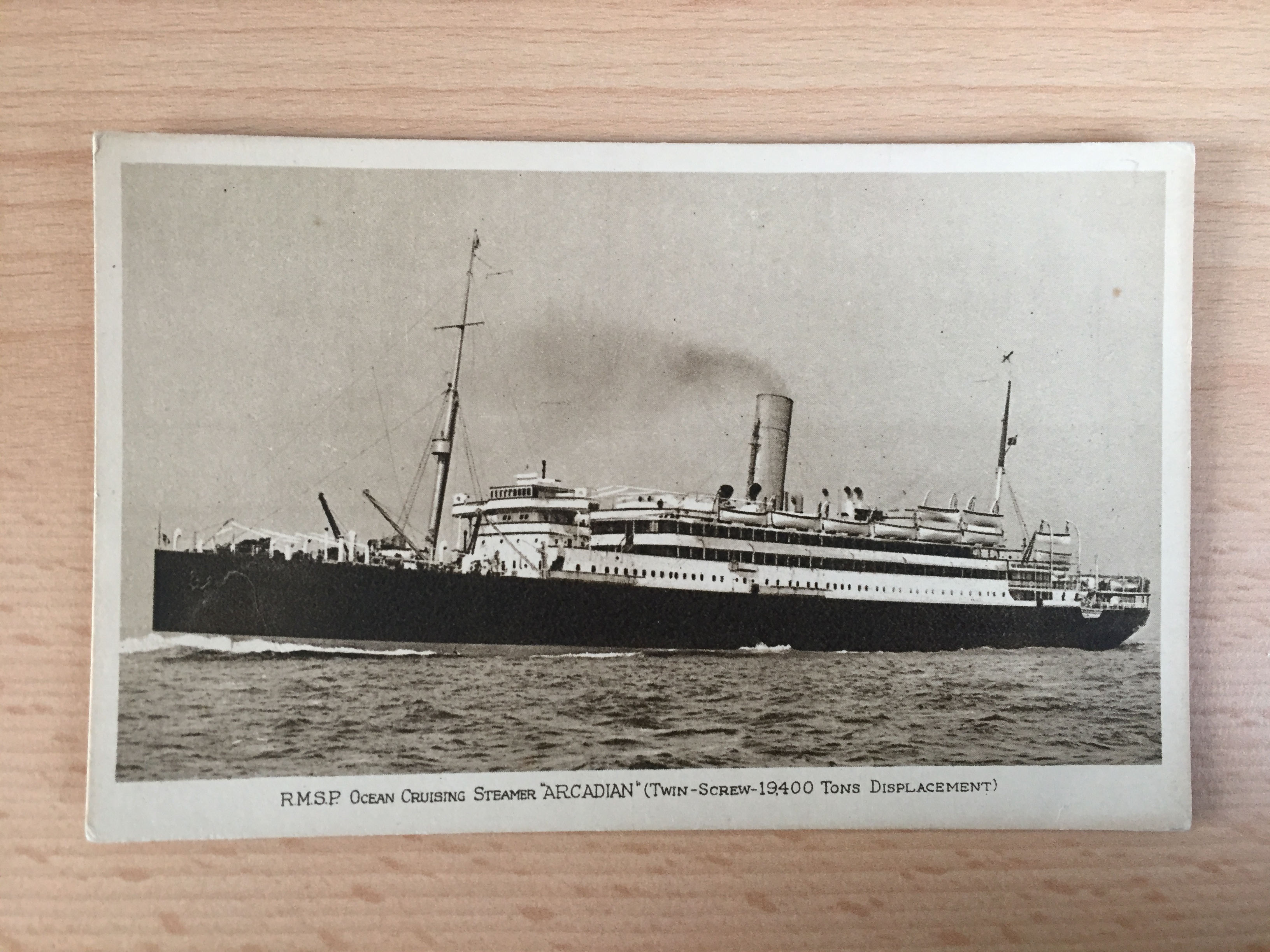 UNUSED EARLY B/W POSTCARD FROM THE ROYAL MAIL LINE VESSEL THE ARCADIAN
