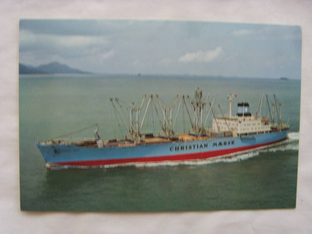 FULL COLOUR POSTCARD OF THE MAERSK LINE VESSEL CHRISTIAN MAERSK